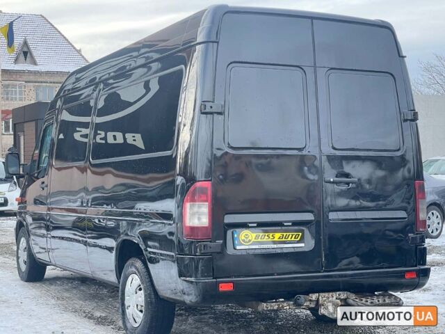 Черный Мерседес Sprinter, объемом двигателя 2.7 л и пробегом 1074 тыс. км за 9000 $, фото 3 на Automoto.ua