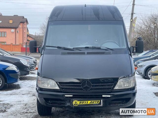 Черный Мерседес Sprinter, объемом двигателя 2.7 л и пробегом 1074 тыс. км за 9000 $, фото 1 на Automoto.ua