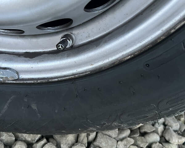 Черный Мерседес Sprinter, объемом двигателя 2.1 л и пробегом 518 тыс. км за 19600 $, фото 6 на Automoto.ua
