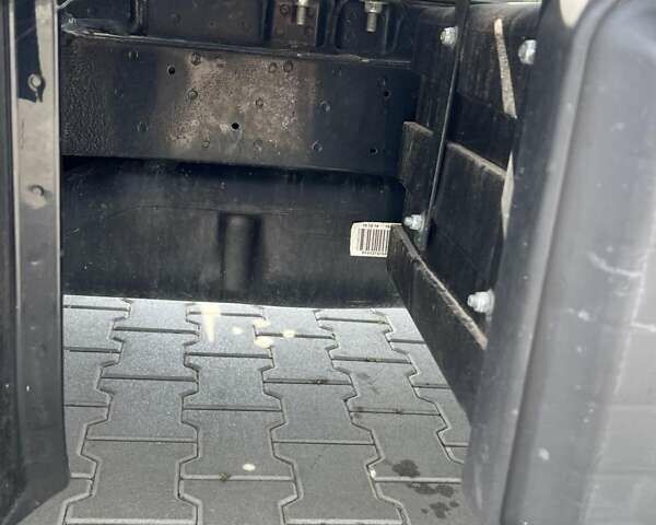 Чорний Мерседес Sprinter, об'ємом двигуна 3.22 л та пробігом 520 тис. км за 21500 $, фото 24 на Automoto.ua