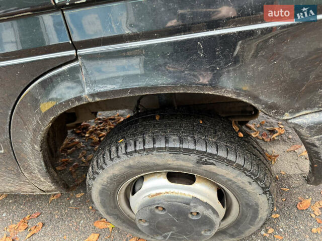 Черный Мерседес Sprinter, объемом двигателя 2.9 л и пробегом 485 тыс. км за 7500 $, фото 6 на Automoto.ua