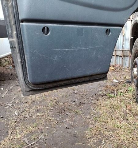 Чорний Мерседес Sprinter, об'ємом двигуна 2.7 л та пробігом 500 тис. км за 3750 $, фото 17 на Automoto.ua