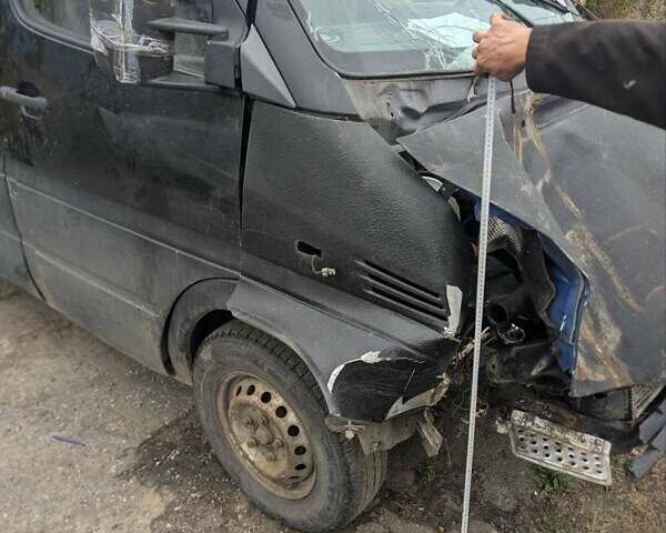 Чорний Мерседес Sprinter, об'ємом двигуна 2.2 л та пробігом 400 тис. км за 2599 $, фото 5 на Automoto.ua