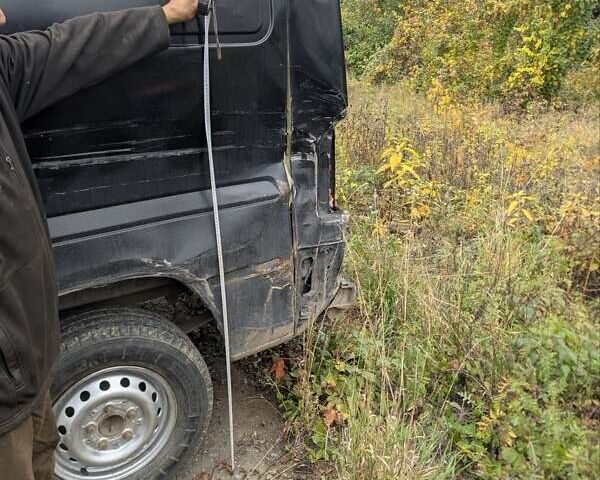 Чорний Мерседес Sprinter, об'ємом двигуна 2.2 л та пробігом 400 тис. км за 2599 $, фото 7 на Automoto.ua