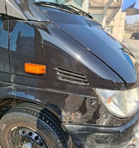 Чорний Мерседес Sprinter, об'ємом двигуна 2.7 л та пробігом 500 тис. км за 3750 $, фото 4 на Automoto.ua