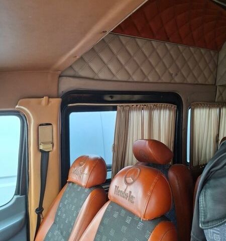 Чорний Мерседес Sprinter, об'ємом двигуна 2.7 л та пробігом 500 тис. км за 3750 $, фото 18 на Automoto.ua