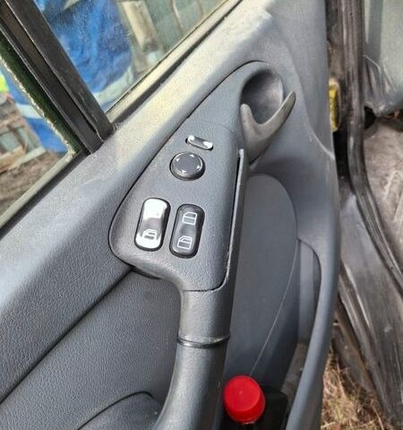 Чорний Мерседес Sprinter, об'ємом двигуна 2.7 л та пробігом 500 тис. км за 3750 $, фото 16 на Automoto.ua