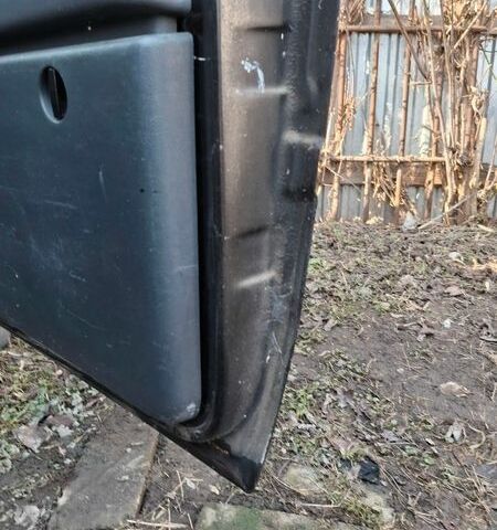 Чорний Мерседес Sprinter, об'ємом двигуна 2.7 л та пробігом 500 тис. км за 3750 $, фото 8 на Automoto.ua