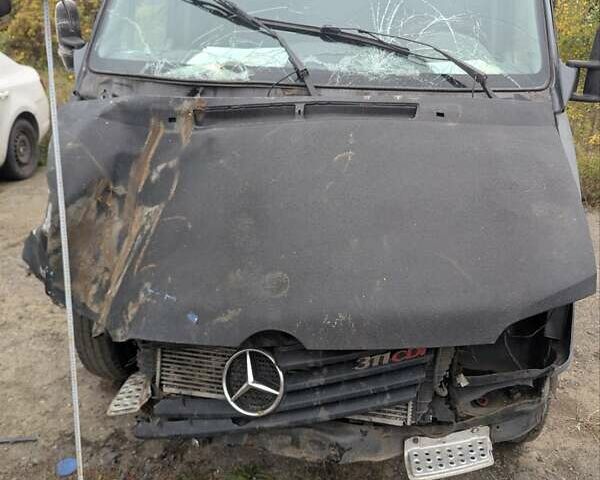 Чорний Мерседес Sprinter, об'ємом двигуна 2.2 л та пробігом 400 тис. км за 2599 $, фото 1 на Automoto.ua