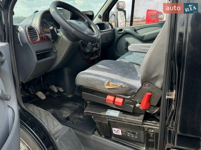 Черный Мерседес Sprinter, объемом двигателя 2.69 л и пробегом 940 тыс. км за 10000 $, фото 8 на Automoto.ua