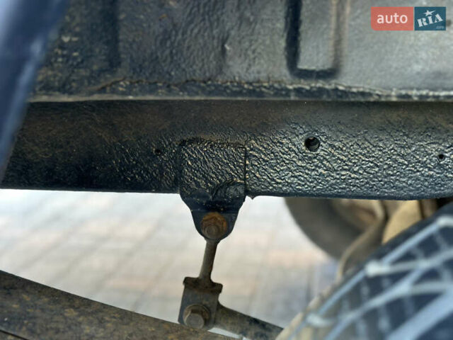 Черный Мерседес Sprinter, объемом двигателя 2.69 л и пробегом 296 тыс. км за 12950 $, фото 64 на Automoto.ua