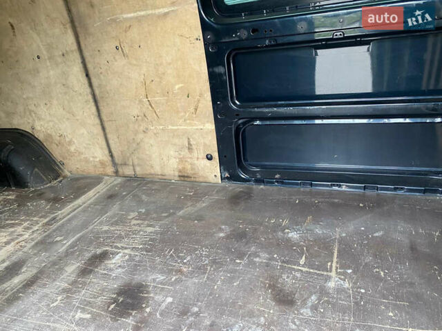 Черный Мерседес Sprinter, объемом двигателя 2.69 л и пробегом 299 тыс. км за 11999 $, фото 26 на Automoto.ua