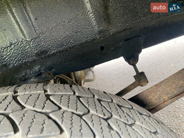 Черный Мерседес Sprinter, объемом двигателя 2.69 л и пробегом 296 тыс. км за 12950 $, фото 37 на Automoto.ua