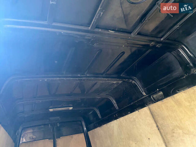 Черный Мерседес Sprinter, объемом двигателя 2.69 л и пробегом 296 тыс. км за 12950 $, фото 24 на Automoto.ua