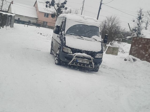 Черный Мерседес Sprinter, объемом двигателя 2.1 л и пробегом 700 тыс. км за 8999 $, фото 3 на Automoto.ua