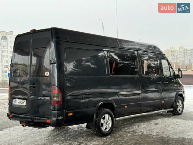 Чорний Мерседес Sprinter, об'ємом двигуна 2.15 л та пробігом 390 тис. км за 7799 $, фото 6 на Automoto.ua