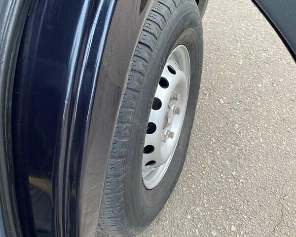 Черный Мерседес Sprinter, объемом двигателя 2.69 л и пробегом 299 тыс. км за 11999 $, фото 27 на Automoto.ua