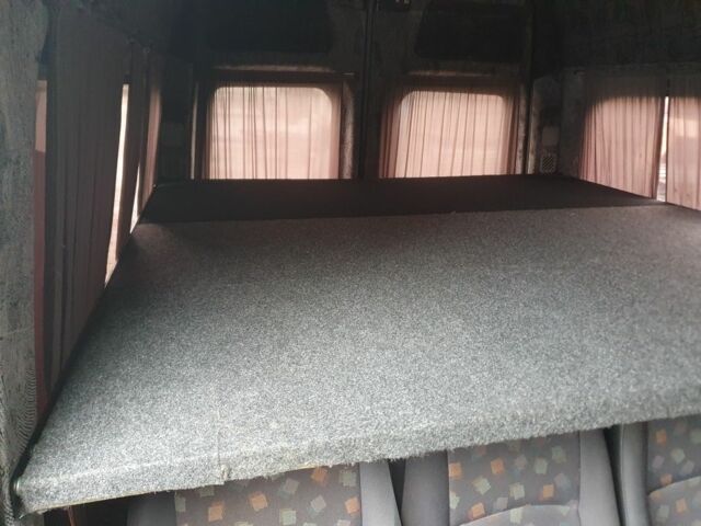 Чорний Мерседес Sprinter, об'ємом двигуна 2.1 л та пробігом 390 тис. км за 9400 $, фото 20 на Automoto.ua