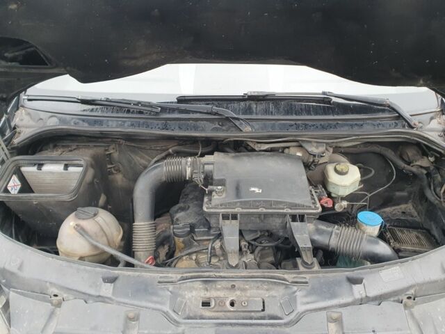 Чорний Мерседес Sprinter, об'ємом двигуна 2.1 л та пробігом 390 тис. км за 9400 $, фото 6 на Automoto.ua