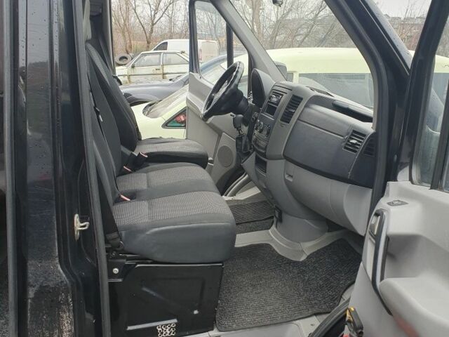 Чорний Мерседес Sprinter, об'ємом двигуна 2.1 л та пробігом 390 тис. км за 9400 $, фото 19 на Automoto.ua