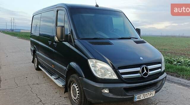 Чорний Мерседес Sprinter, об'ємом двигуна 2.2 л та пробігом 390 тис. км за 14800 $, фото 7 на Automoto.ua
