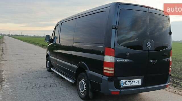 Чорний Мерседес Sprinter, об'ємом двигуна 2.2 л та пробігом 390 тис. км за 14800 $, фото 11 на Automoto.ua