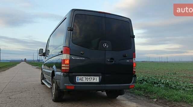 Чорний Мерседес Sprinter, об'ємом двигуна 2.2 л та пробігом 390 тис. км за 14800 $, фото 9 на Automoto.ua