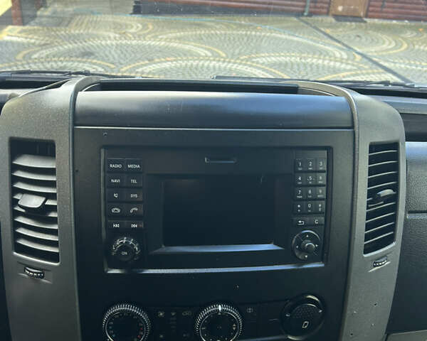 Мерседес Sprinter 2014 в Надворной на Automoto.ua Черный Мерседес Sprinter, объемом двигателя 2.2 л и пробегом 380 тыс. км за 16000 $, фото 19 на Automoto.ua