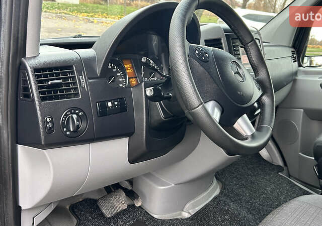 Чорний Мерседес Sprinter, об'ємом двигуна 0 л та пробігом 298 тис. км за 21750 $, фото 21 на Automoto.ua