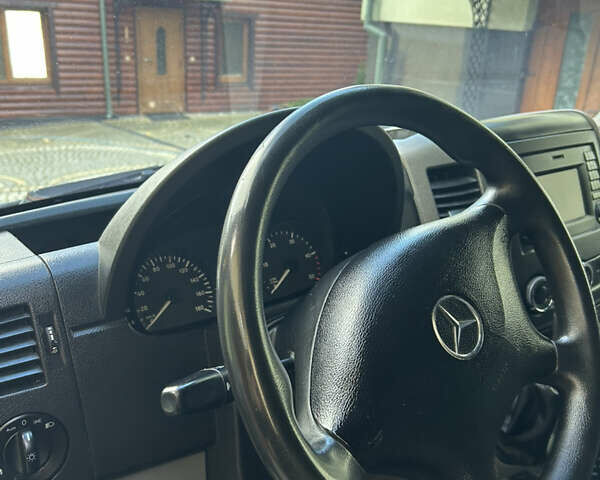Мерседес Sprinter 2014 в Надворной на Automoto.ua Черный Мерседес Sprinter, объемом двигателя 2.2 л и пробегом 380 тыс. км за 16000 $, фото 16 на Automoto.ua