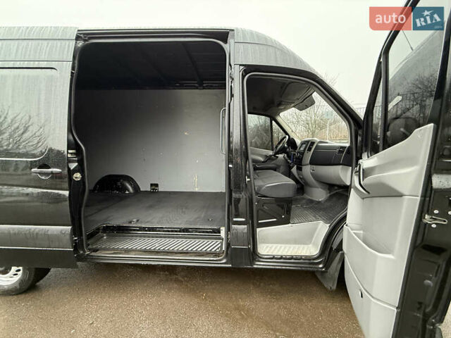 Черный Мерседес Sprinter, объемом двигателя 2.2 л и пробегом 290 тыс. км за 15600 $, фото 30 на Automoto.ua