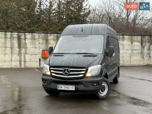 Черный Мерседес Sprinter, объемом двигателя 2.2 л и пробегом 290 тыс. км за 15600 $, фото 10 на Automoto.ua