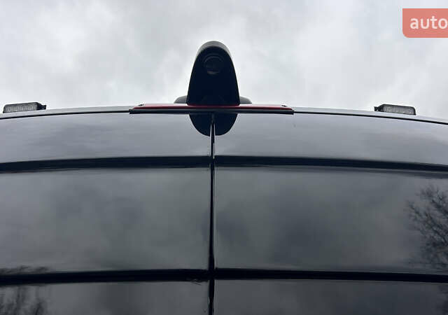 Чорний Мерседес Sprinter, об'ємом двигуна 0 л та пробігом 298 тис. км за 21750 $, фото 14 на Automoto.ua