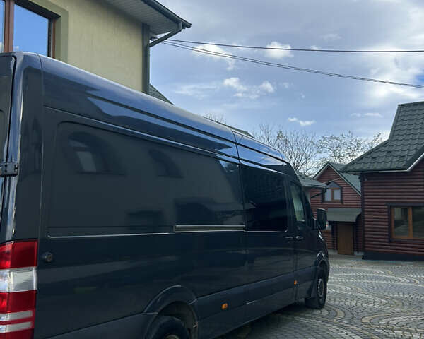 Мерседес Sprinter 2014 в Надворной на Automoto.ua Черный Мерседес Sprinter, объемом двигателя 2.2 л и пробегом 380 тыс. км за 16000 $, фото 4 на Automoto.ua