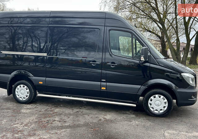 Чорний Мерседес Sprinter, об'ємом двигуна 0 л та пробігом 298 тис. км за 21750 $, фото 4 на Automoto.ua