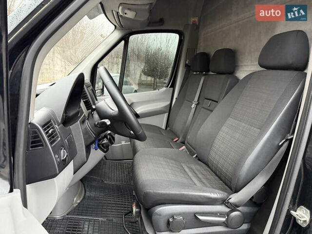 Черный Мерседес Sprinter, объемом двигателя 2.2 л и пробегом 290 тыс. км за 15600 $, фото 48 на Automoto.ua