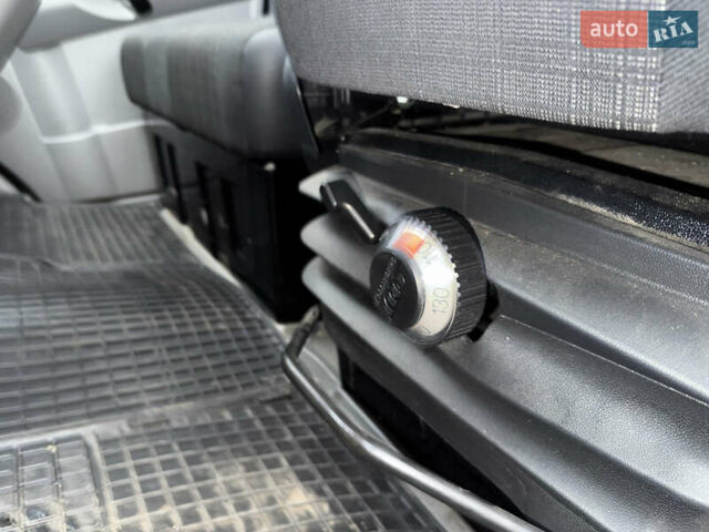 Черный Мерседес Sprinter, объемом двигателя 2.2 л и пробегом 290 тыс. км за 15600 $, фото 36 на Automoto.ua