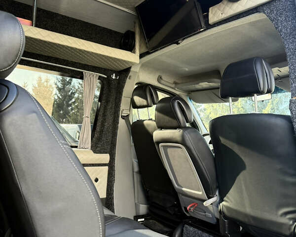 Черный Мерседес Sprinter, объемом двигателя 2.2 л и пробегом 500 тыс. км за 25800 $, фото 12 на Automoto.ua