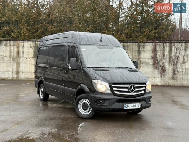 Черный Мерседес Sprinter, объемом двигателя 2.2 л и пробегом 290 тыс. км за 15600 $, фото 1 на Automoto.ua
