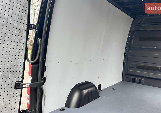 Чорний Мерседес Sprinter, об'ємом двигуна 0 л та пробігом 298 тис. км за 21750 $, фото 17 на Automoto.ua