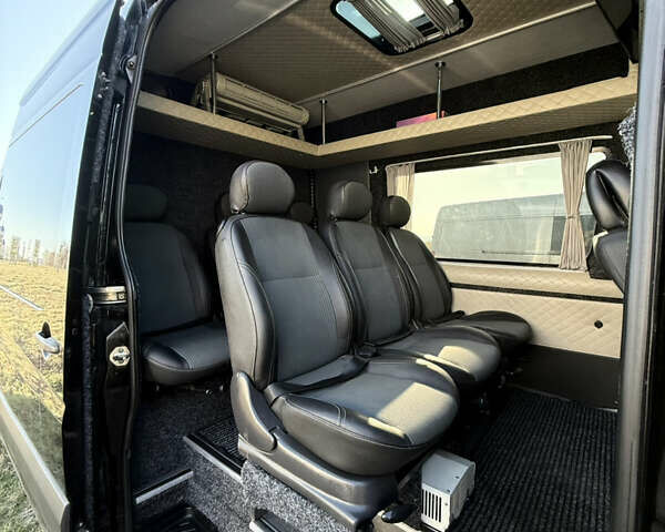 Черный Мерседес Sprinter, объемом двигателя 2.2 л и пробегом 500 тыс. км за 25800 $, фото 13 на Automoto.ua