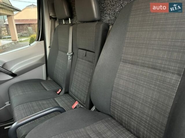 Черный Мерседес Sprinter, объемом двигателя 2.2 л и пробегом 288 тыс. км за 21450 $, фото 41 на Automoto.ua