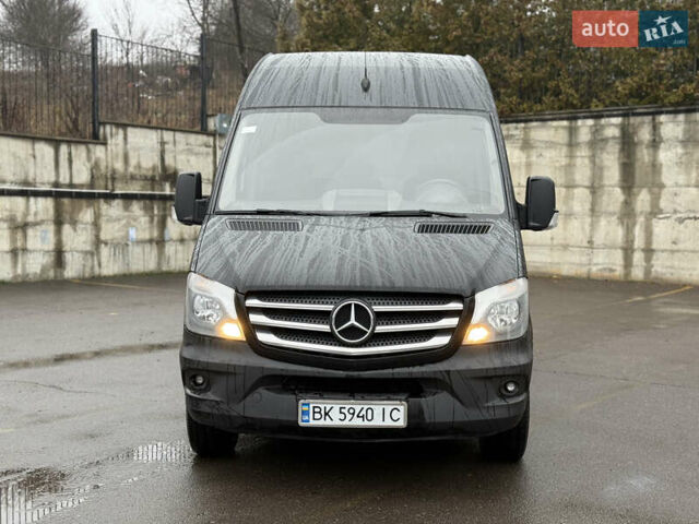 Черный Мерседес Sprinter, объемом двигателя 2.2 л и пробегом 290 тыс. км за 15600 $, фото 52 на Automoto.ua
