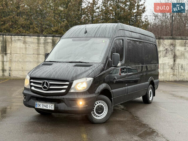 Черный Мерседес Sprinter, объемом двигателя 2.2 л и пробегом 290 тыс. км за 15600 $, фото 3 на Automoto.ua