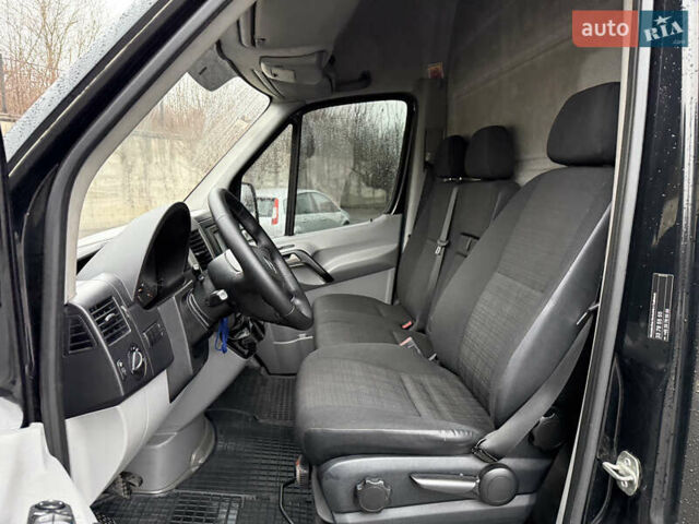 Черный Мерседес Sprinter, объемом двигателя 2.2 л и пробегом 290 тыс. км за 15600 $, фото 43 на Automoto.ua