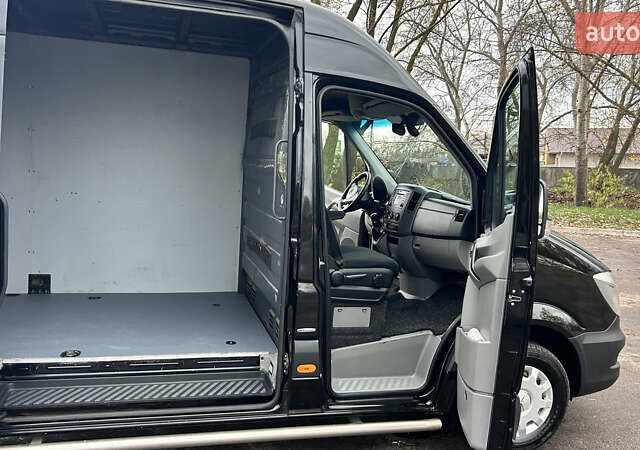 Чорний Мерседес Sprinter, об'ємом двигуна 0 л та пробігом 298 тис. км за 21750 $, фото 30 на Automoto.ua