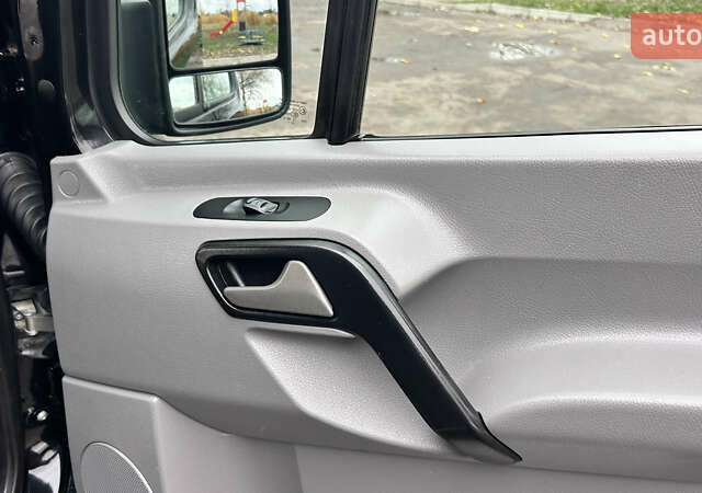 Чорний Мерседес Sprinter, об'ємом двигуна 0 л та пробігом 298 тис. км за 21750 $, фото 27 на Automoto.ua