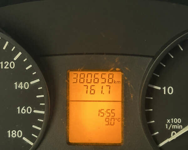 Мерседес Sprinter 2014 в Надворной на Automoto.ua Черный Мерседес Sprinter, объемом двигателя 2.2 л и пробегом 380 тыс. км за 16000 $, фото 25 на Automoto.ua