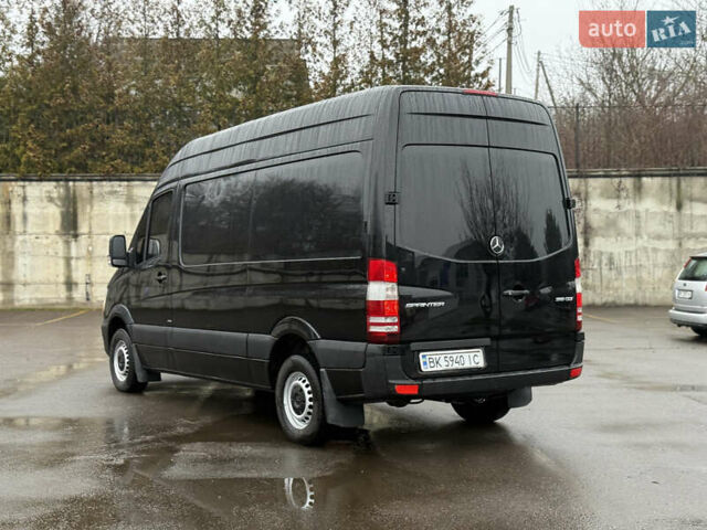 Черный Мерседес Sprinter, объемом двигателя 2.2 л и пробегом 290 тыс. км за 15600 $, фото 14 на Automoto.ua
