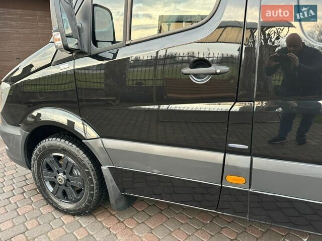 Черный Мерседес Sprinter, объемом двигателя 2.2 л и пробегом 288 тыс. км за 21450 $, фото 17 на Automoto.ua